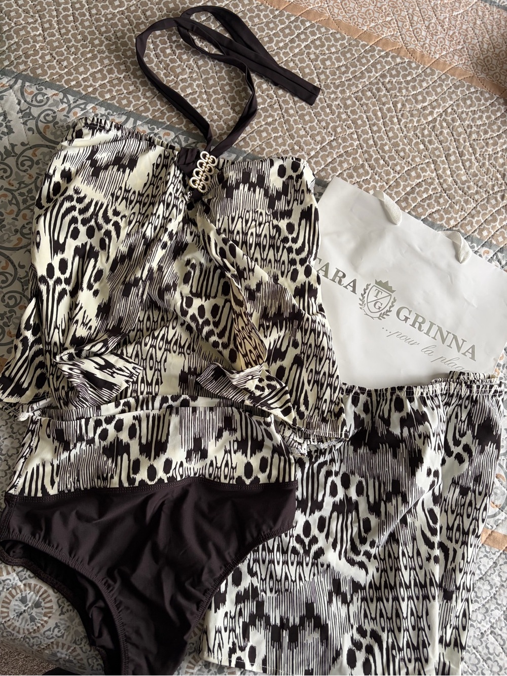 TARA GRINNA Black & White Printed Swimsuit